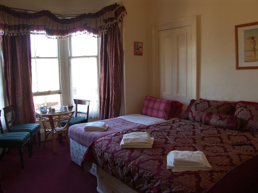 Regis Guest House Эдинбург Номер фото