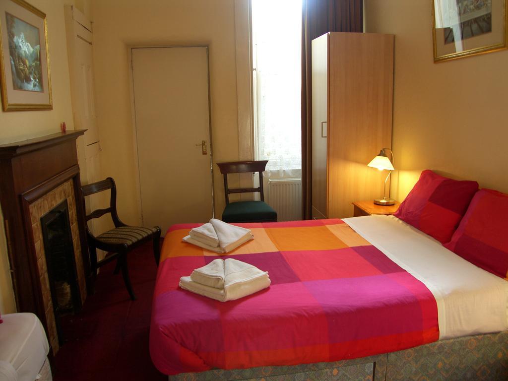 Regis Guest House Эдинбург Номер фото