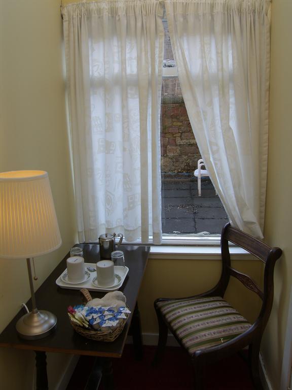 Regis Guest House Эдинбург Экстерьер фото