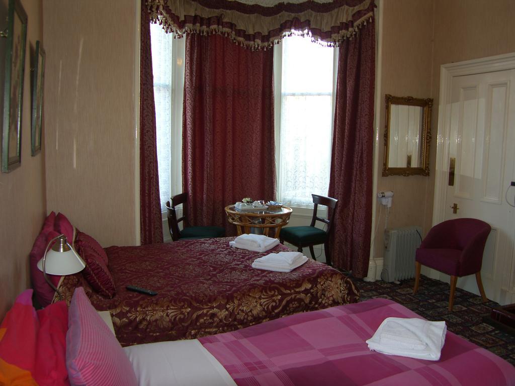 Regis Guest House Эдинбург Экстерьер фото